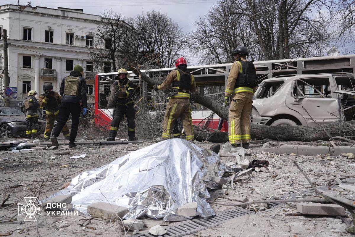 over20peoplekilledinrussianmissileattackonukrainiancityofsumy