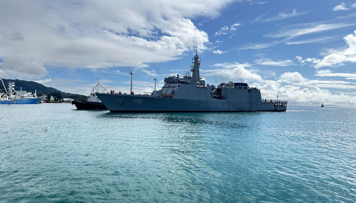 inssunaynaenteredportofdaressalaamintanzania