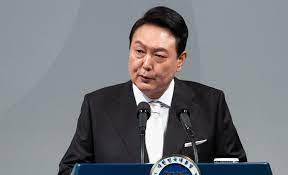 seoulcourtapprovesarrestofimpeachedpresidentyoonsukyeolovermartiallawimposition
