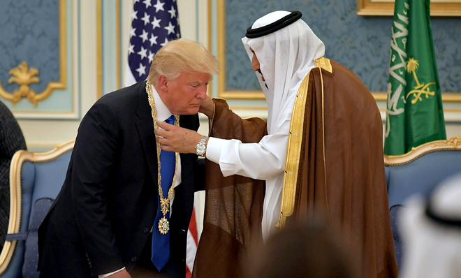 kingsalmanpresentstrumpwithsaudiarabia’stopcivilianhonor