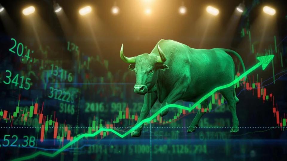 stockmarketsclimbinearlytradeaftertrumphaltsstrikesoniran