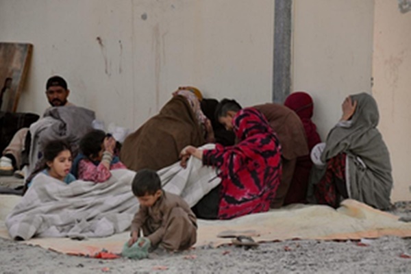 pakistanforciblydeportsover11371afghanrefugees