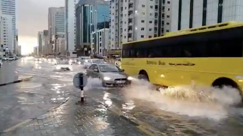 147trafficaccidentsindubaiinfourhoursduetorain