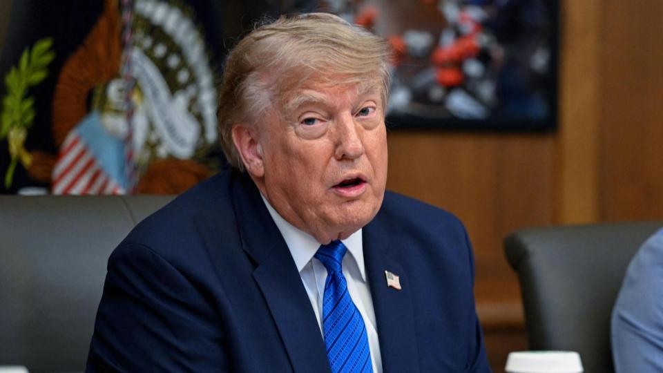 Trump Weighs Iran Compromise as Strait of Hormuz Deal Nears