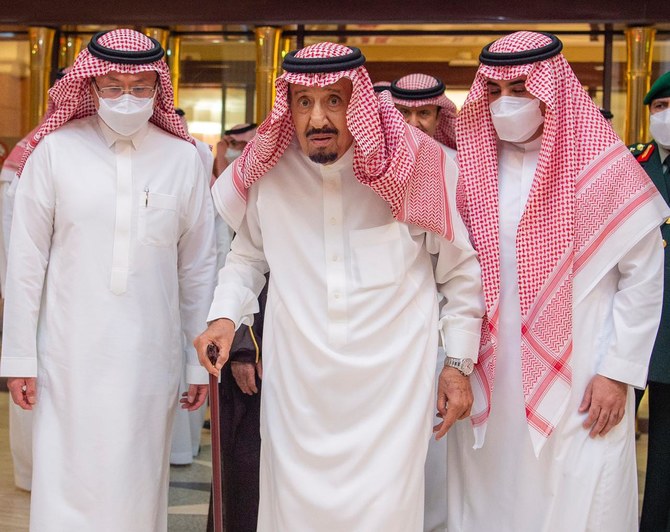 King Salman leaves hospital after medical examinations