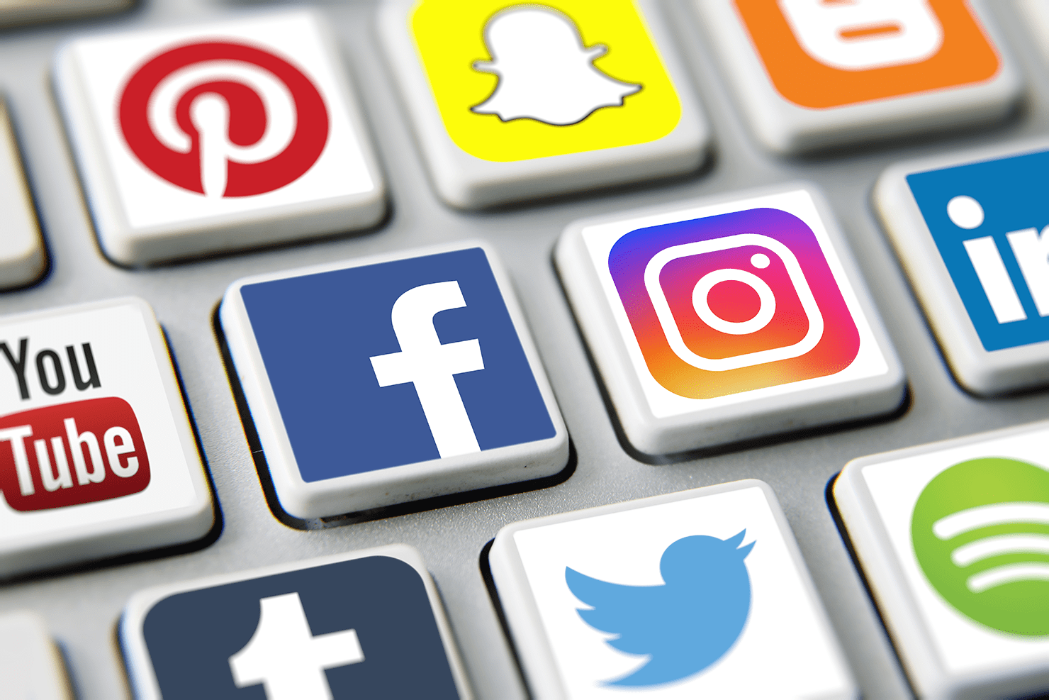 Social media accounts of Pakistani celebrities banned again in India