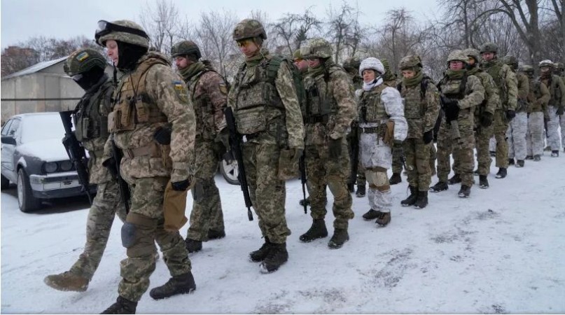 ukrainemobilises1lakhtroopsamidconflictwithrussia