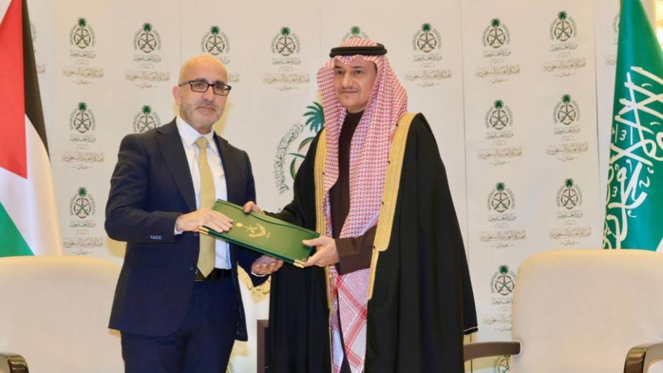 Saudi Arabia provides $90m to Palestinian Authority for relief support
