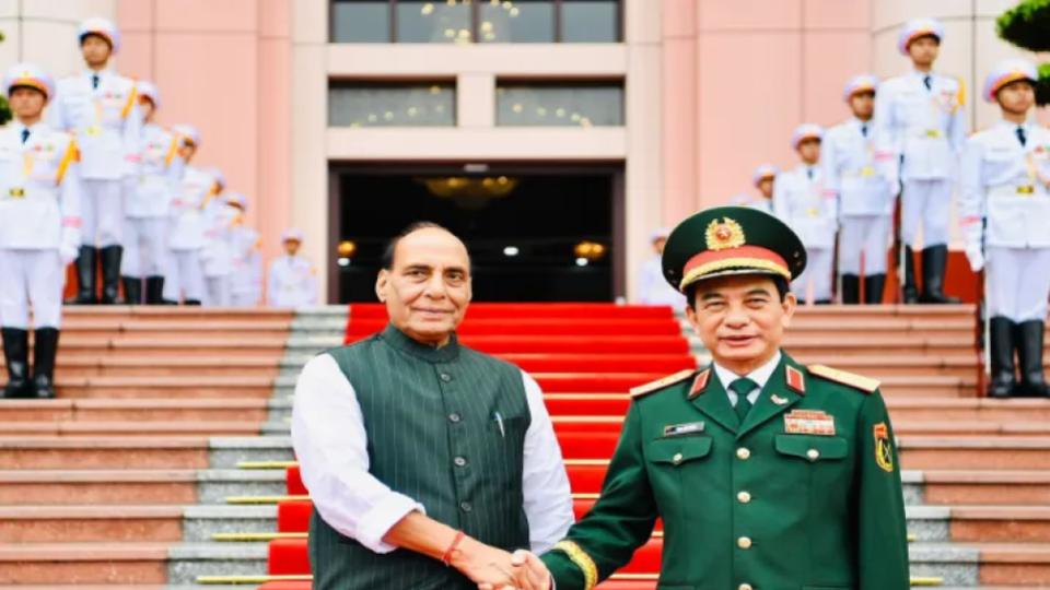indiaandvietnamreviewdefencetiesmaritimecooperation