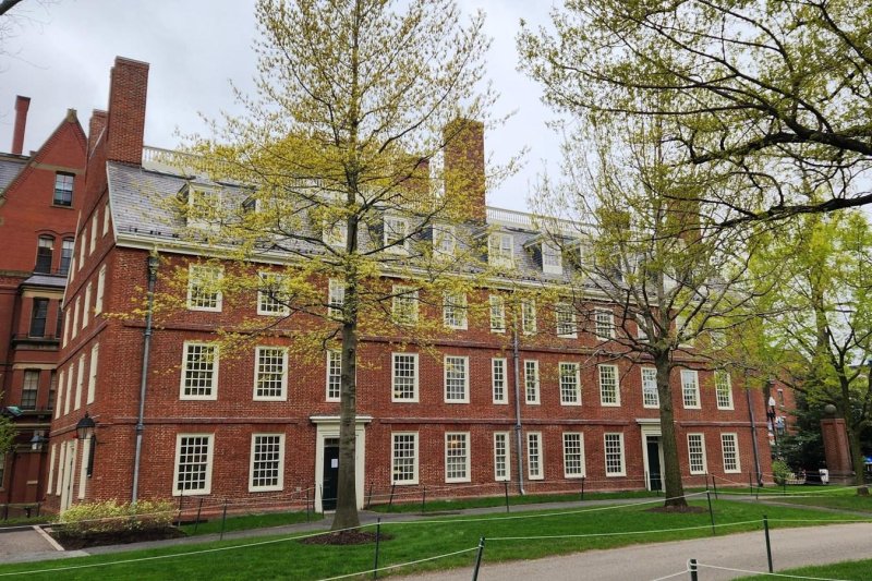 usgovernmentfreezes$22billioningrantstoharvarduniversity