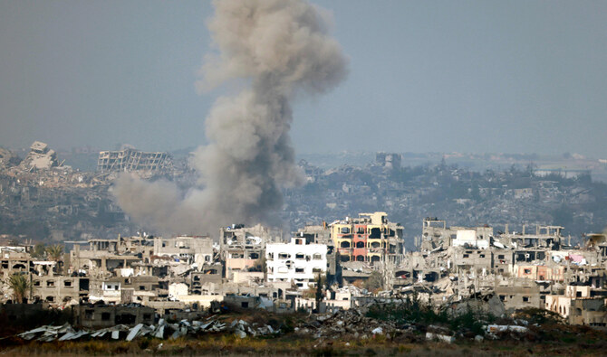 Israeli Air Strikes Kill 115 in Gaza Amid Ceasefire Talks During Trump Visit