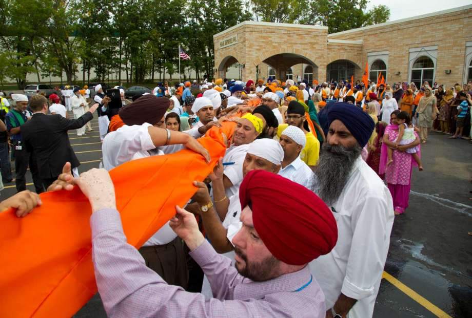 brawlatsikhtempleinsuburbanindianapolisleaves4injured