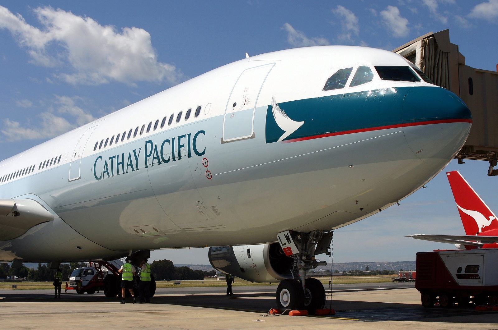 cathaypacificairwaystolayoff600employees
