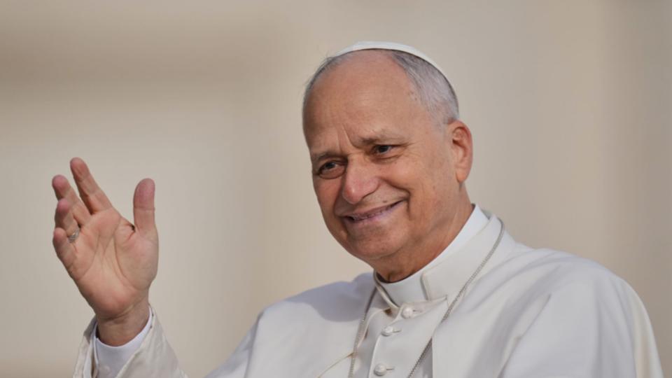 Pope Leo XIV sets off for Turkey, Lebanon on 1st overseas visit