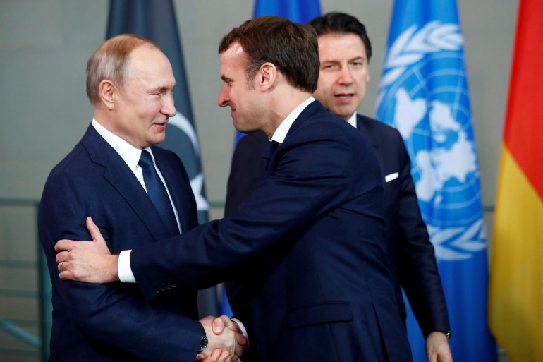 macrontriestodefuseukraincrisis