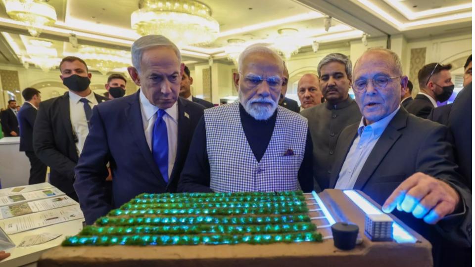 PM Narendra Modi Visits Israeli Tech Innovation Exhibition