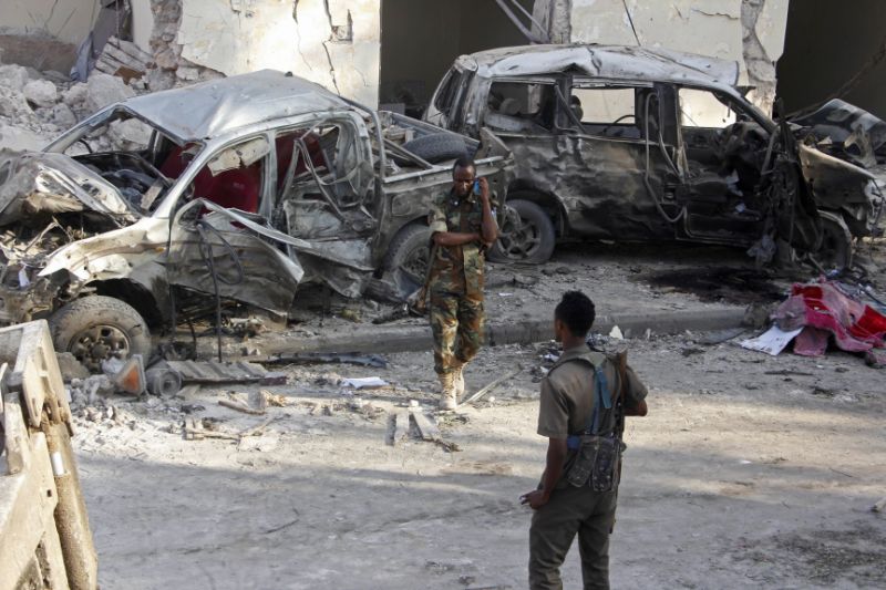 somaliapoliceendnightlongsiegeofhotel25dead