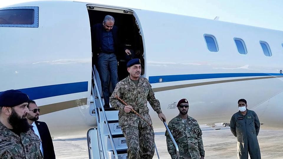 Pakistan’s Army Chief Visits Tehran for US-Iran Mediation Talks