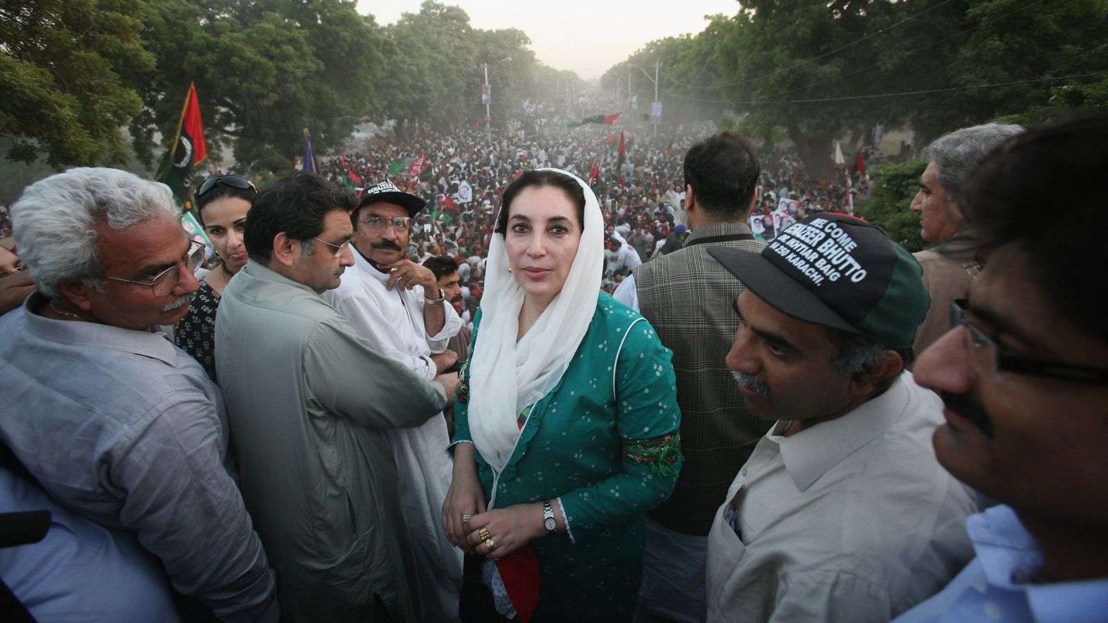 fivemennotguiltyofaidingbenazirbhuttosassassin