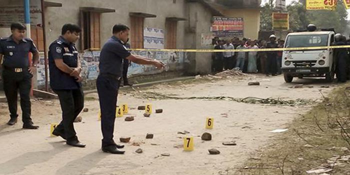 6killedscoresinjuredinblastsinbangladesh