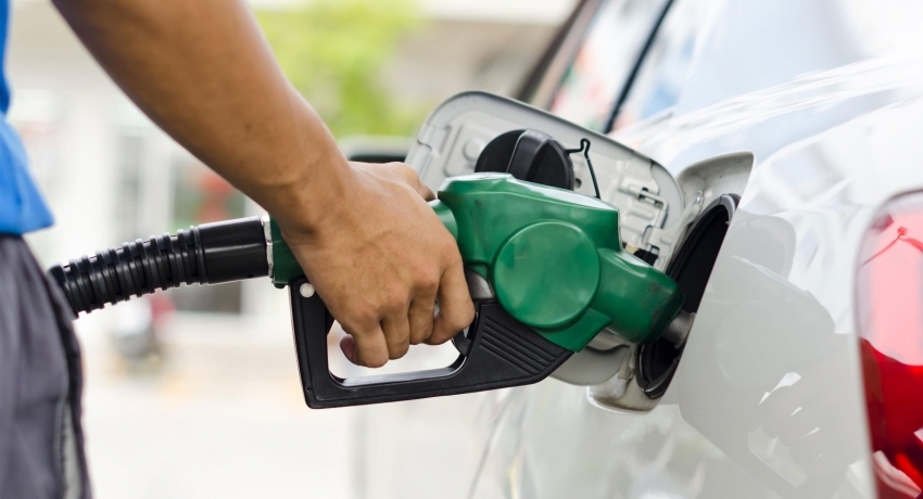 Sri Lanka to reduce fuel prices as economic conditions improve