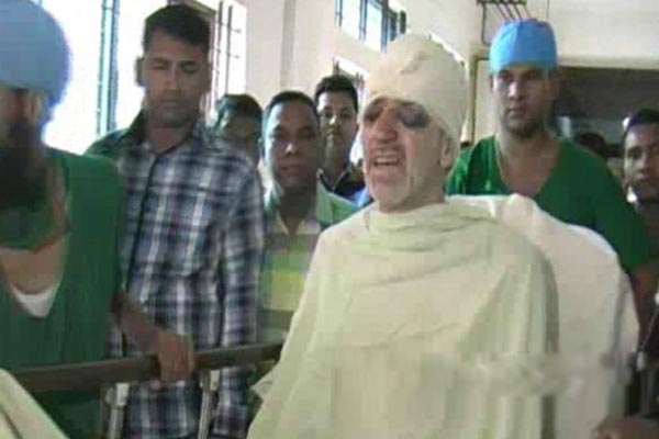 italianpriestattackedinbangladeshincriticalcondition