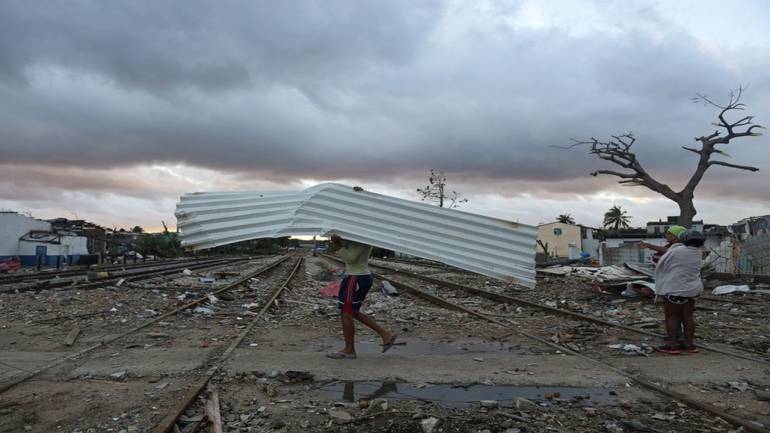 fourkilled195injuredafterheavytornadohithavanacuba