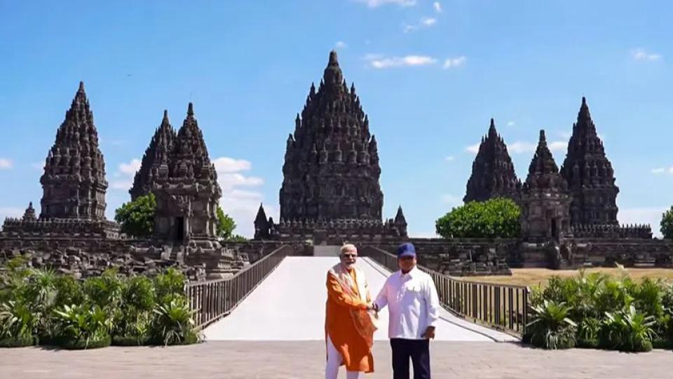 PM Modi, President Subianto visit Prambanan Temple in Indonesia