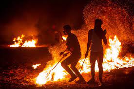 israelstrikeshamastargetsingazaafterborderprotests