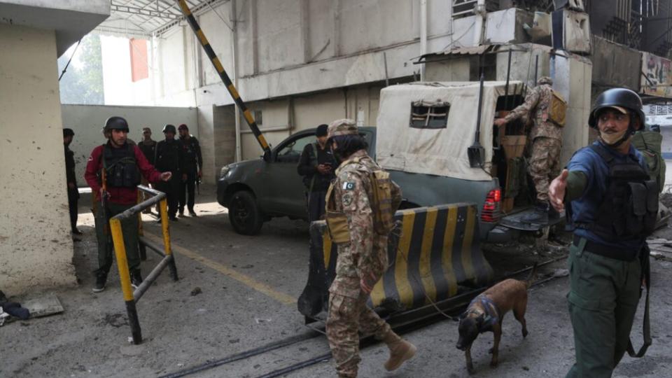 Suicide attack kills two security personnel in Pakistan