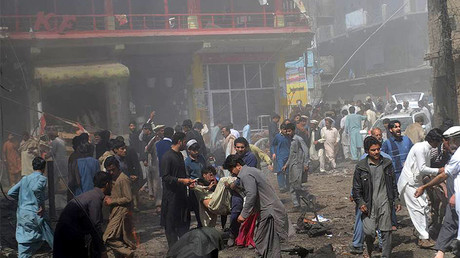 mentallyunstablecustodiankills19devoteesinpakistandargah