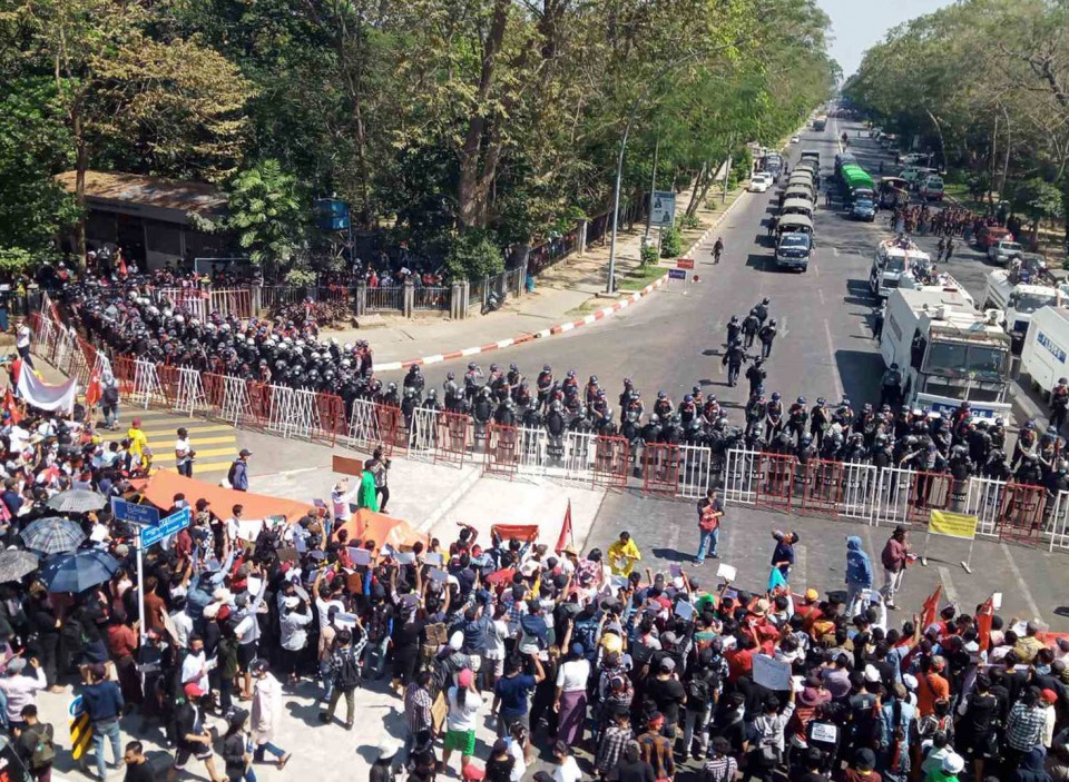 protestscontinueinmyanmar