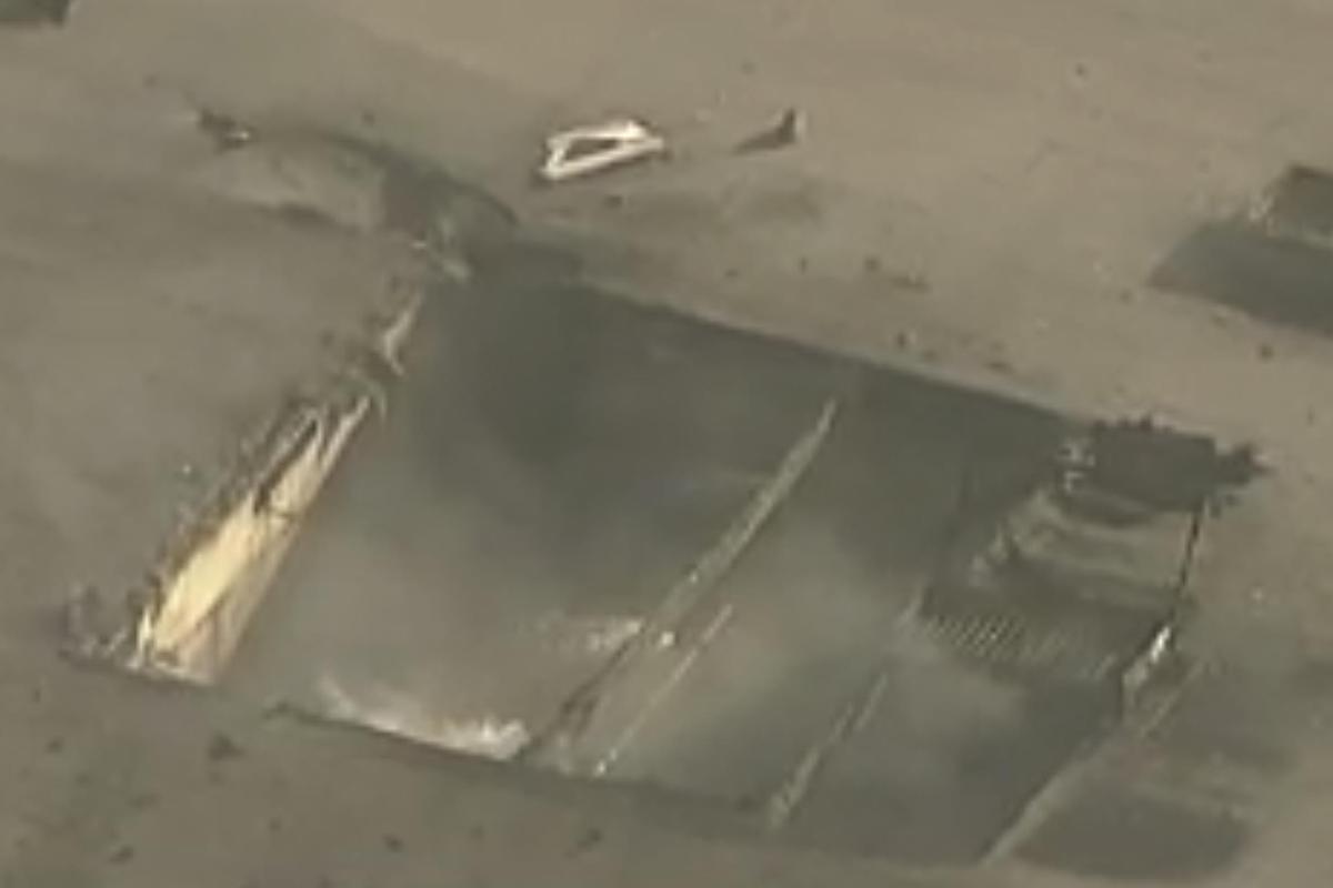 2dead18injuredasplanecrashesintobuildinginsoutherncalifornia
