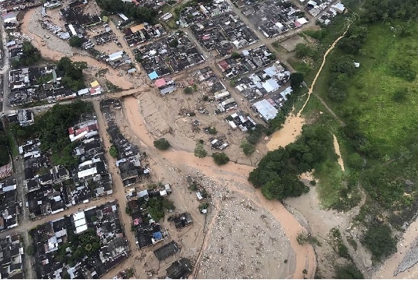 colombiamudslide:210dead203injuredafter3riversburstbanks