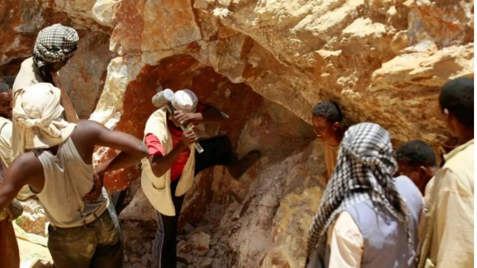 Sudan Gold Mine Collapse Kills sixty, Several Trapped