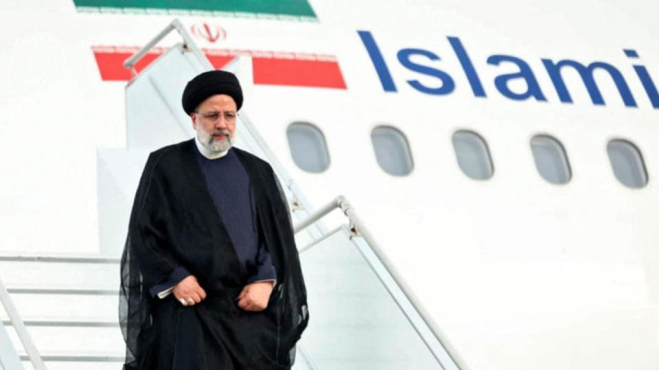 iranpresidentraisilandsinislamabadonthreedayvisit