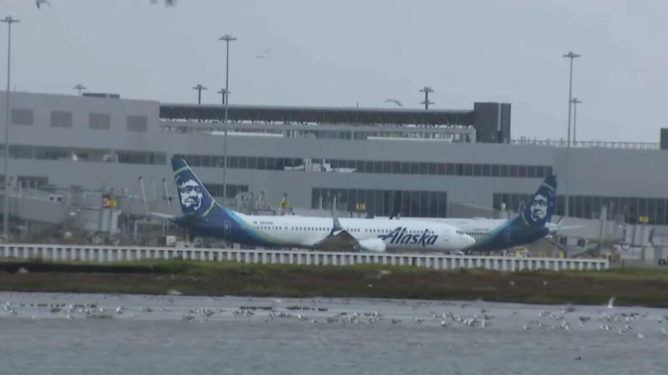 hundredsofflightsatsanfranciscoairportdelayedcanceledstrongwinds