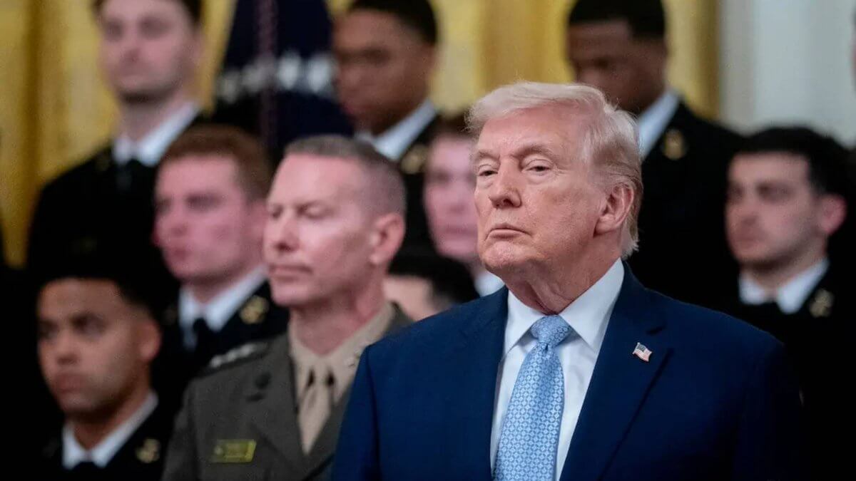 trumpwarnsoffreshmilitaryactionagainstiranifnegotiationsfailinpakistan:report