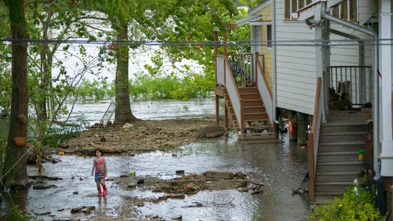 tropicalstormbarryhitslouisianainus