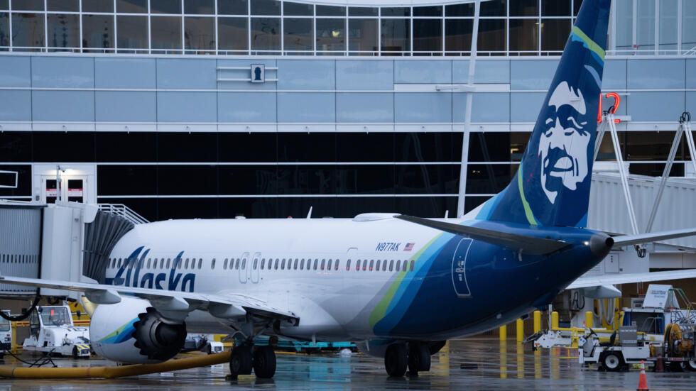 unitedstatesofamericasairlineregulatororderedgroundingofsomeboeing737max9aircraft