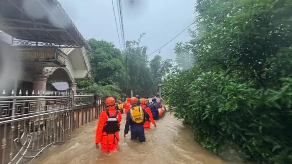 Emergency Declared In Sri Lanka To Tackle Disaster Relief Operations
