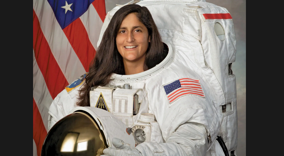 sunitawilliamstoreturntospacewalksafter12longyears