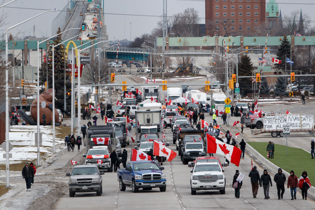 usurgescanadatousefederalpowerstoendbridgeblockade