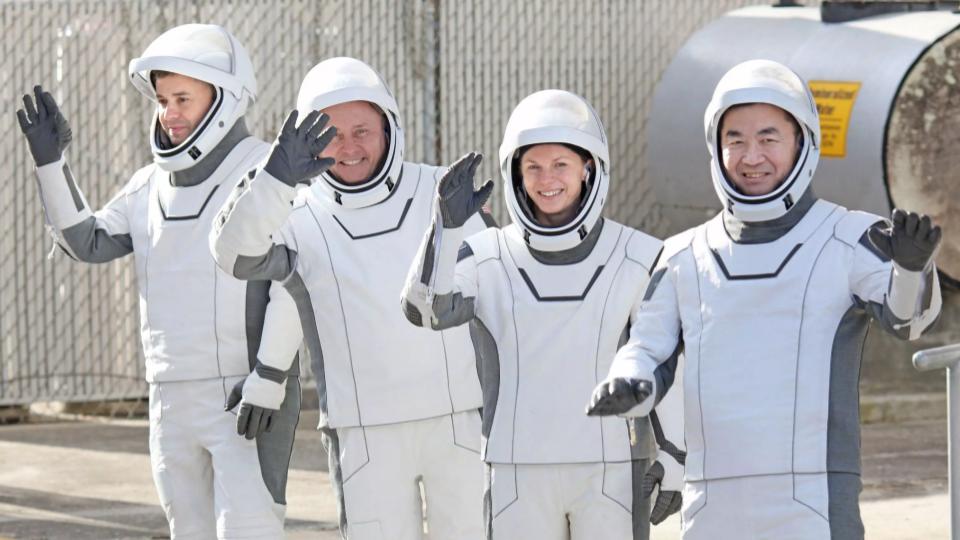 ISS Astronauts Return to Earth After First-Ever Medical Evacuation