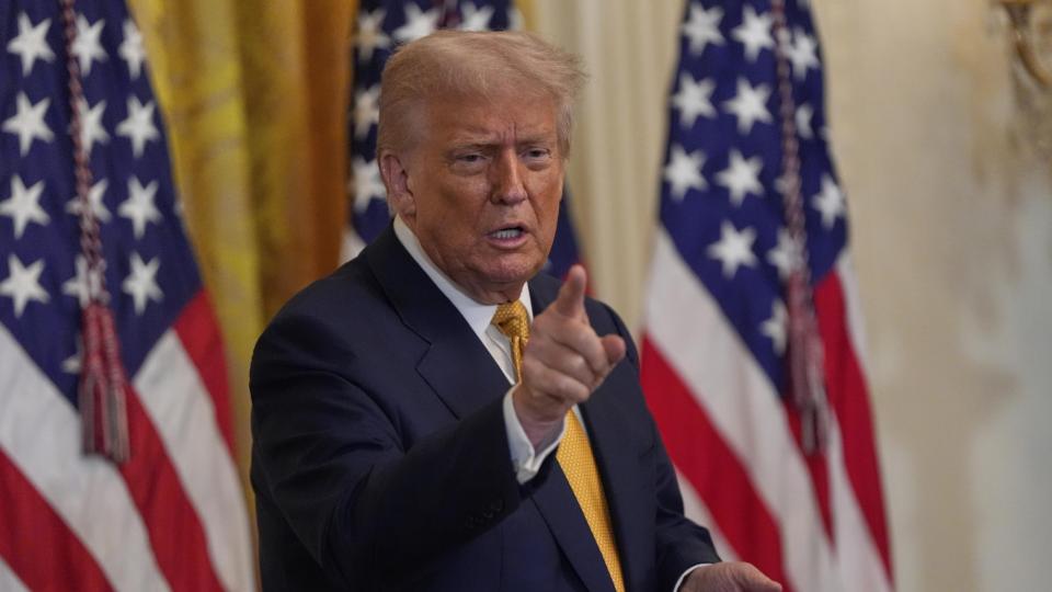 Trump Reiterates India-Pakistan Ceasefire Claim 