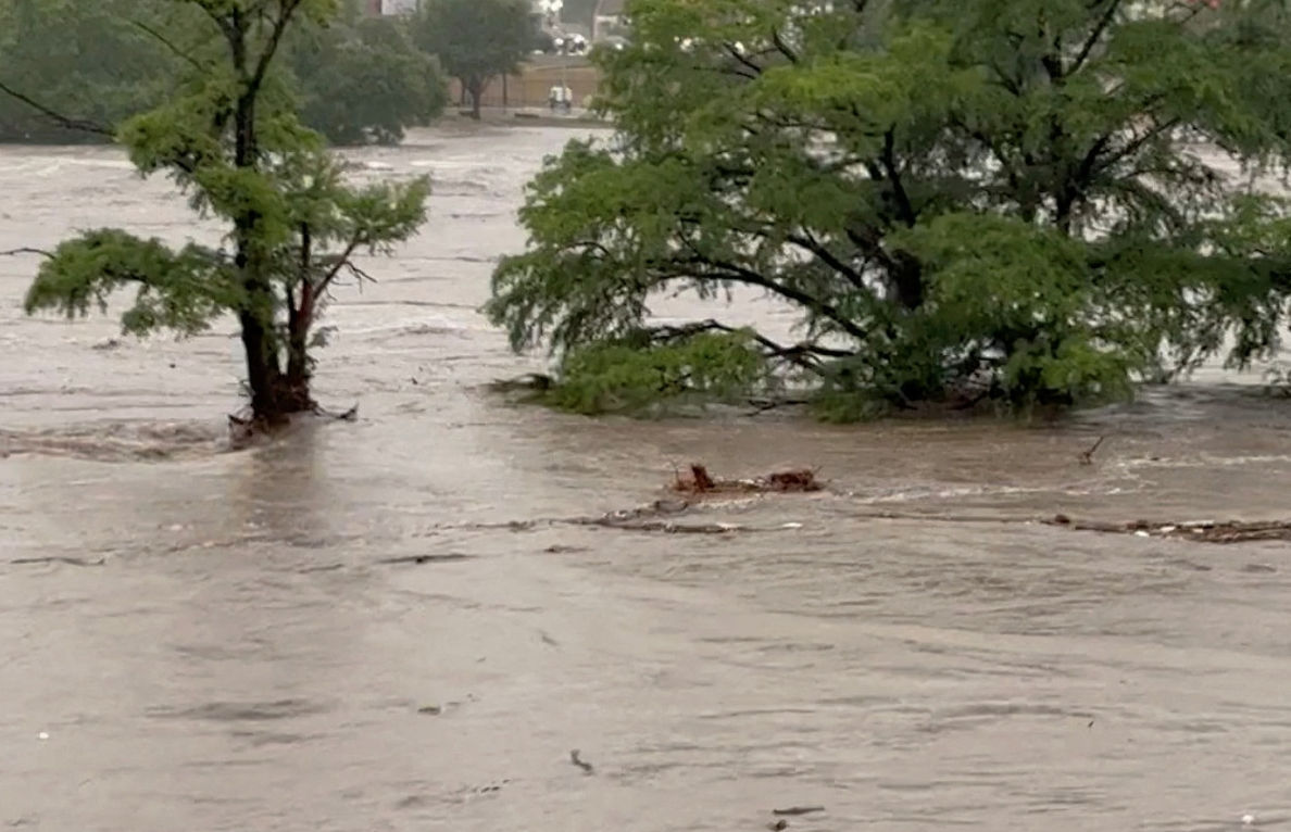 Death toll from Texas floods rises to over 100
