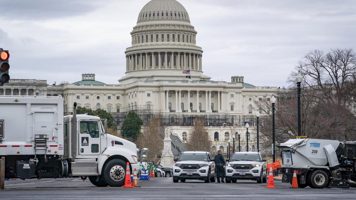 ustodeployunarmednaionalguardtroopstowashingtonaheadarrivaloftruckerconvoysprotestingagainstpandemicrestrictions