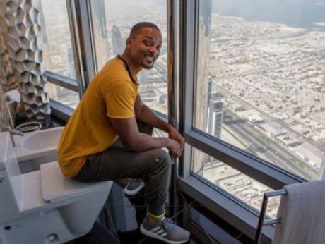 willsmithbackindubaiheadstoburjkhalifa