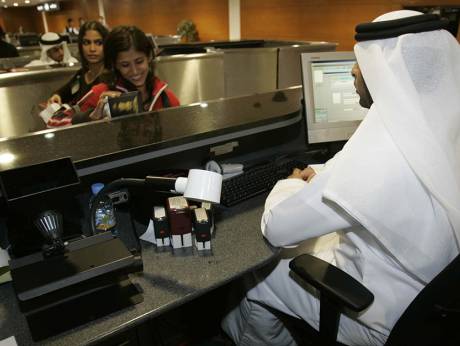 uaecabinetapprovesvisaonarrivalforindianpassportholderswithusvisagreencard