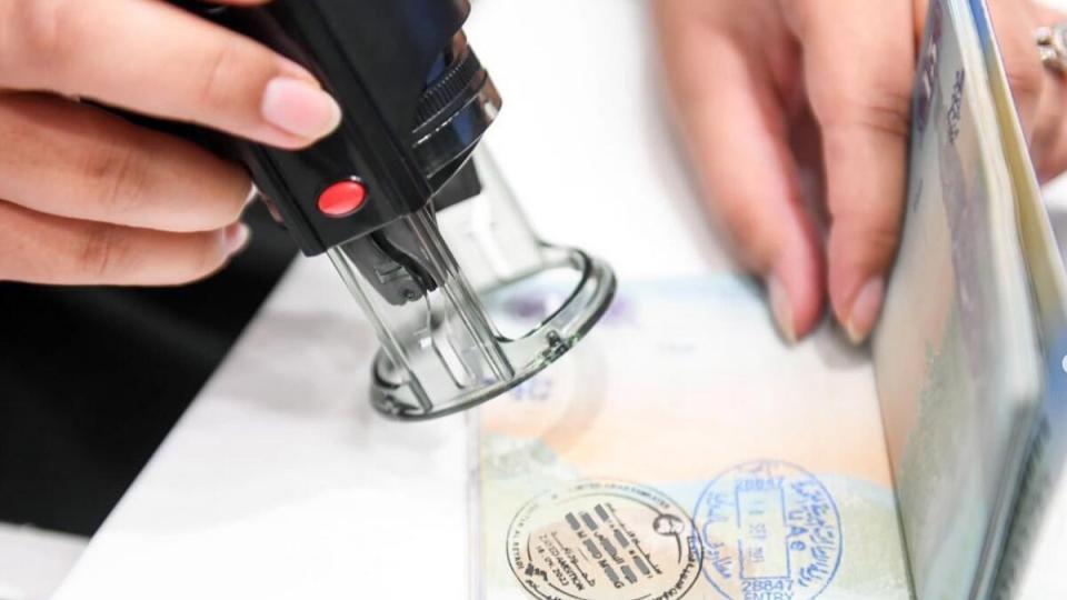uaewitnessessurgeinvisitvisaapprovals
